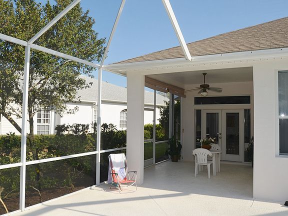 3rd image of 817 Suntree Woods Dr