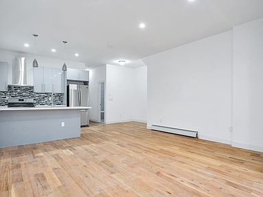 299 Hinsdale St Brooklyn Ny 117 Zillow