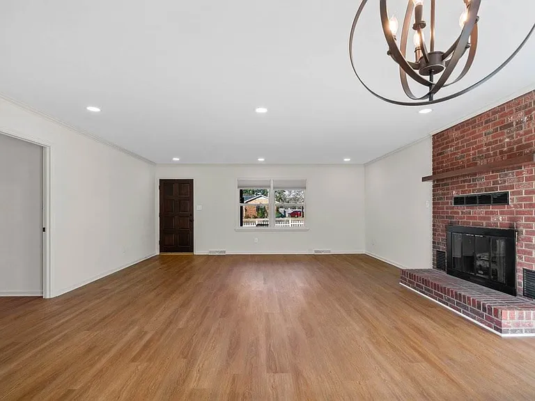 16808 Knoxwood Dr — Photo 8