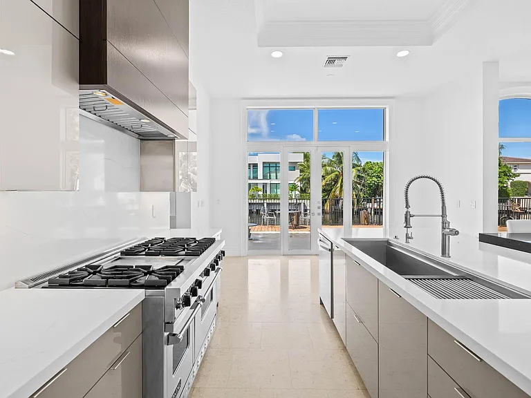 861 Nafa Dr — Photo 27