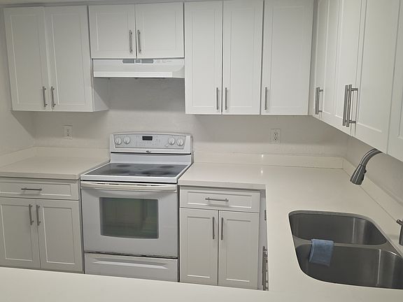 5th image of 6950 NW 186th St #X