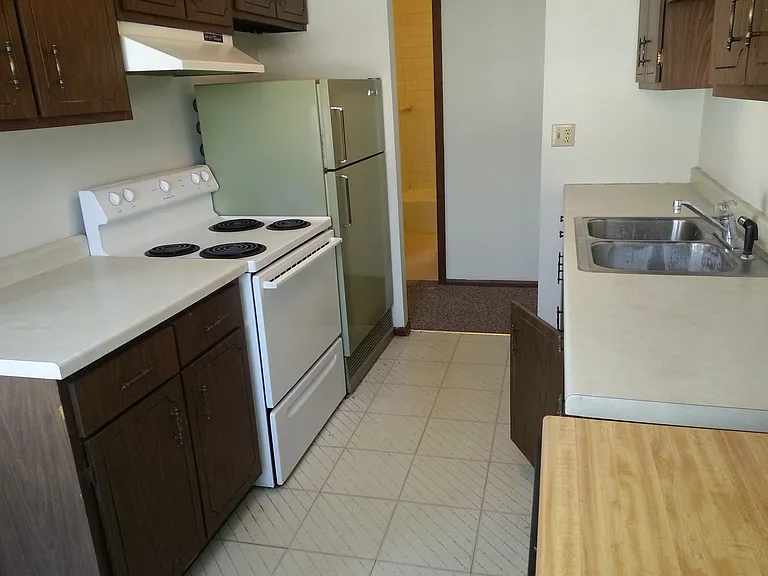 226 N Jefferson St #1 — Photo 7