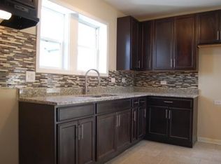 7535 S Coles Ave APT 1, Chicago, IL 60649