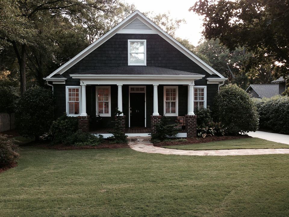 1st image of 18 N Brookwood Dr