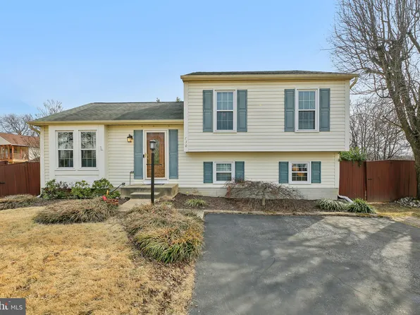 730 Sunnyfield Ln, Baltimore, MD 21225