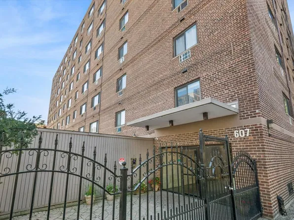 607 W Wrightwood Ave APT 809, Chicago, IL 60614