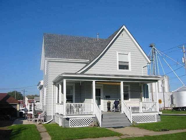 2nd image of 108 N Market St