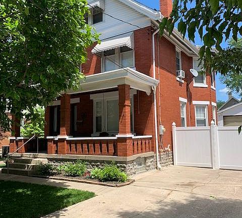 2nd image of 3934 Forest Ave