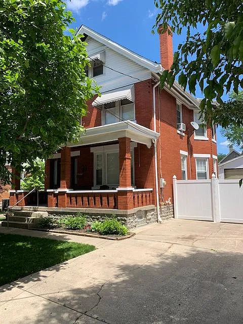 Building Photo - 3934 Forest Ave