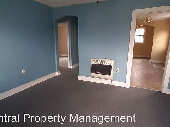 2nd image of 411 W 10th Ave