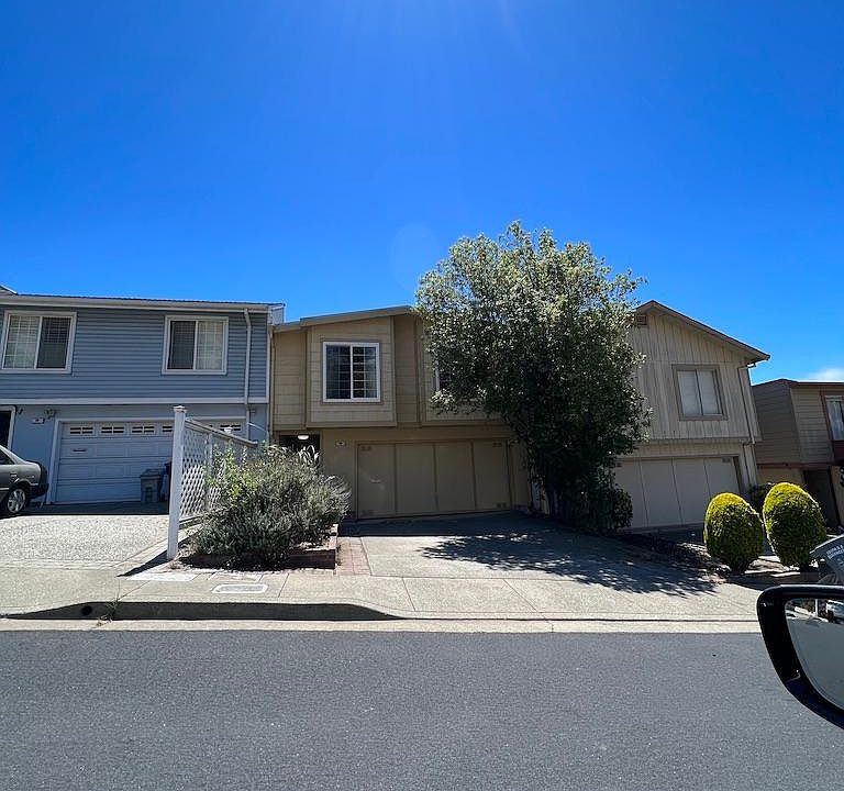 1st image of 26 Leo Cir
