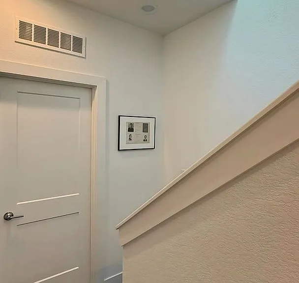 928 Navajo St — Photo 32