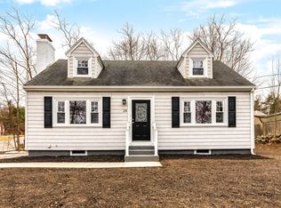 28 Parker St, Woburn, MA 01801