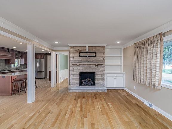 5th image of 3005 Shirlee Dr