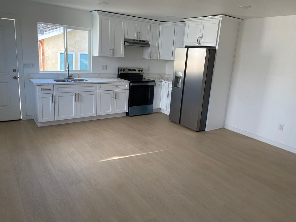1st image of 439 N Mountain View Ave