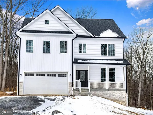 831 Deer Ridge Dr, Westminster, MD 21158