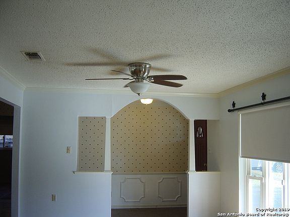 4th image of 4247 Valleyfield St
