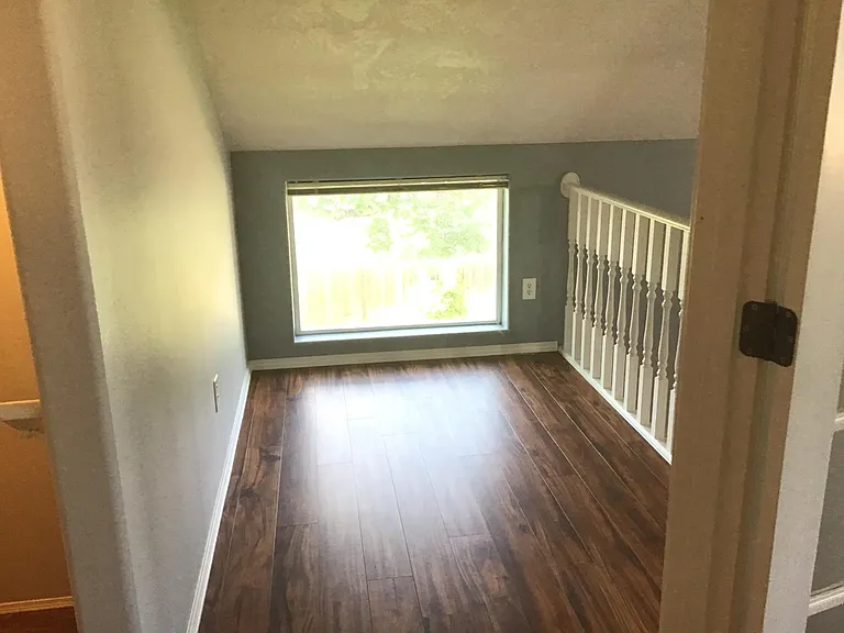 Palm Ave — Photo 5