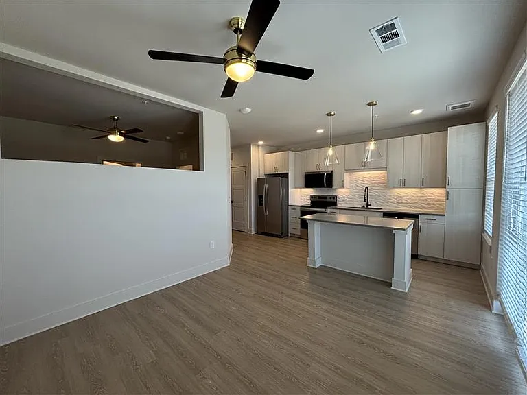 District on the Etowah Apartments — Photo 161