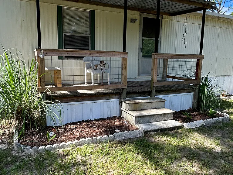 SW 105th Ave — Photo 13