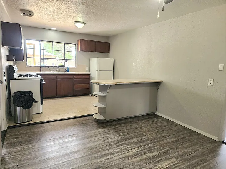 124 New Mexico Dr — Photo 7