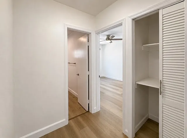 1841 Winona Blvd #1 — Photo 11