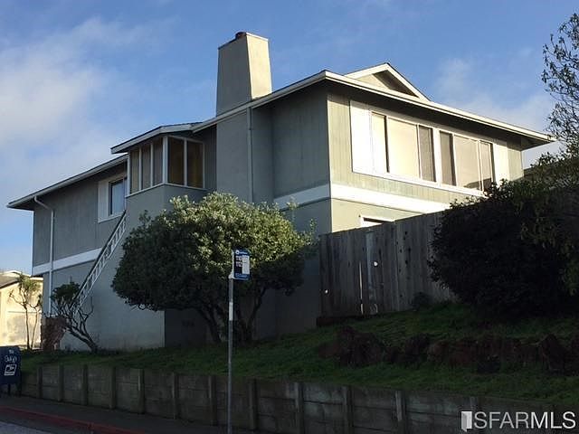 1st image of 110 Paradise Dr