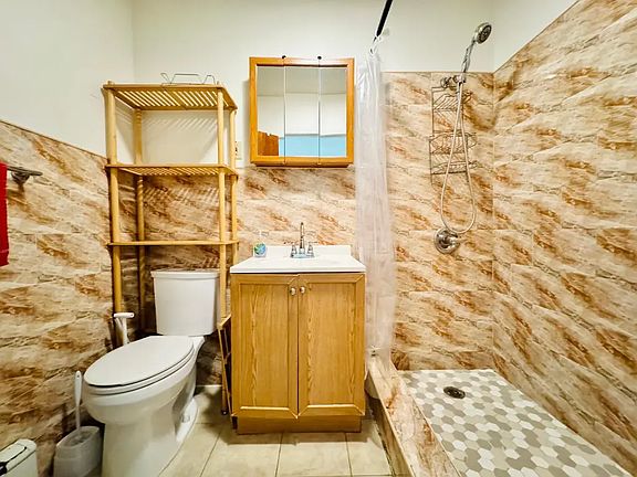 5th image of 404 5th St #2FI