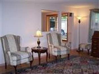 3rd image of 3764 Saint Nicholas Dr
