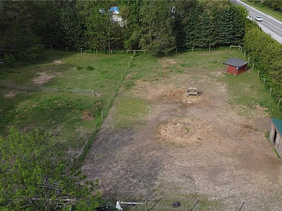 5th image of 535 McDowell Rd E