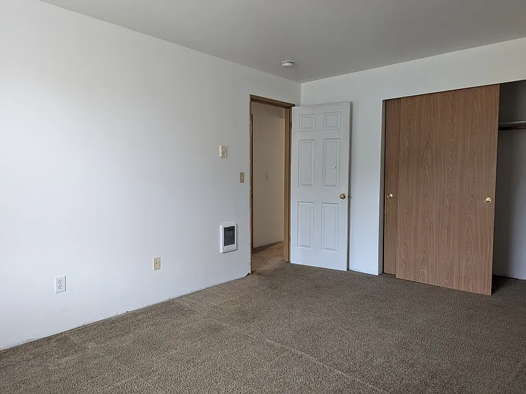 621 Sunset Ave NE #101 — Photo 7
