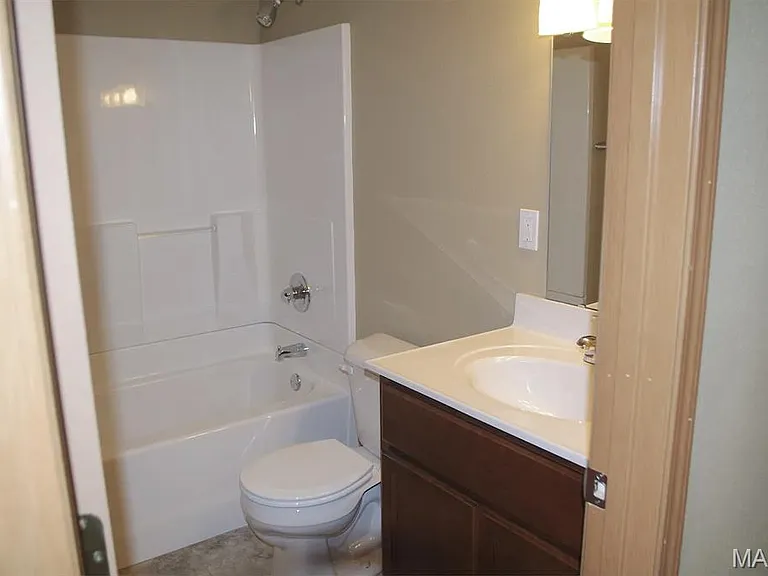 305 Baltes Dr #C — Photo 14
