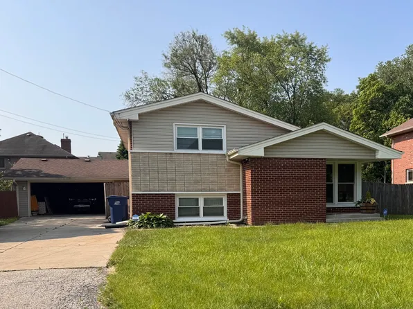 7909 W 93rd St, Hickory Hills, IL 60457
