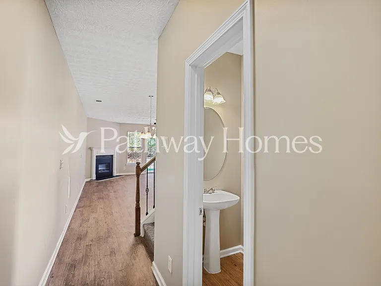 4922 Vireo Dr — Photo 6