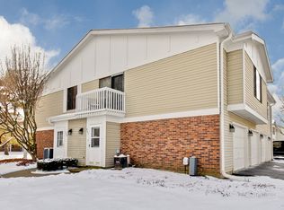 467 Tyler Ct #467, Vernon Hills, IL 60061