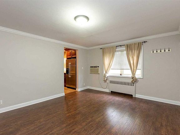 4th image of 24911 61st Ave