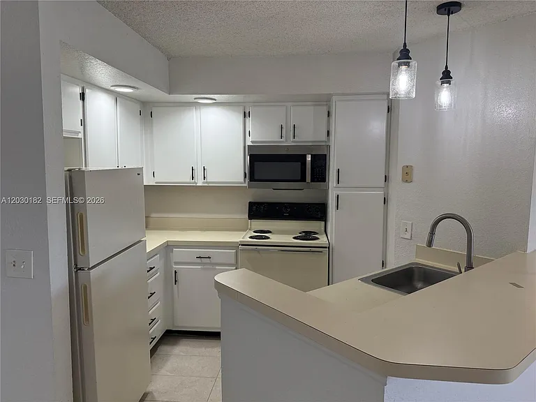 3330 Pinewalk Dr N #1623 — Photo 1