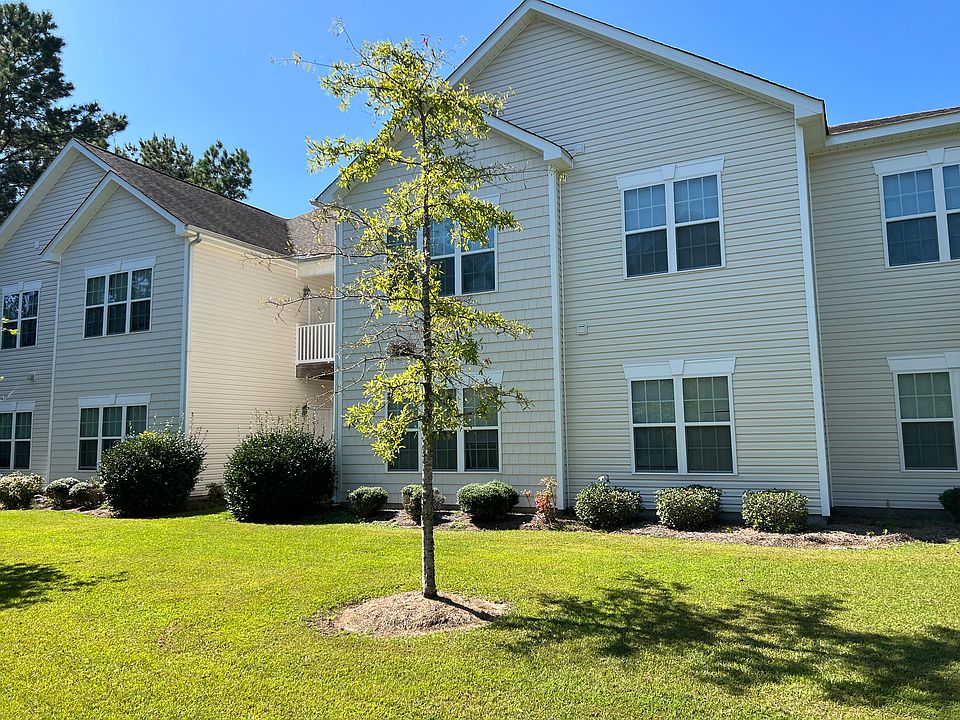 1st image of 3825 Galantis Dr APT C