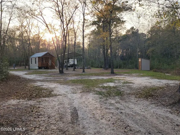 1504 Lowndes Lake Rd, Varnville, SC 29944