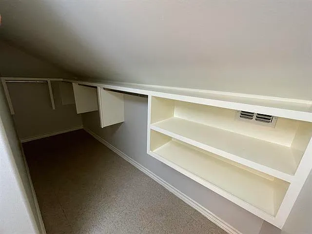 2202 Okane St #10 — Photo 11