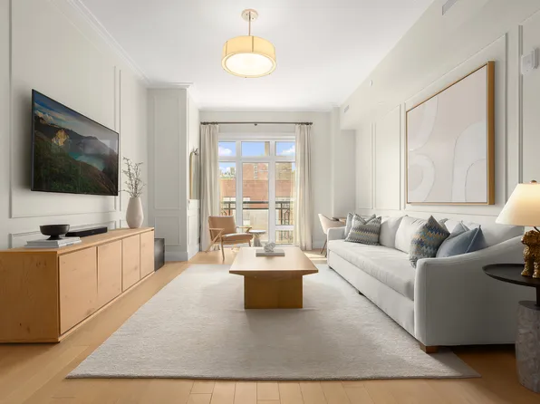 200 East 83rd Street image 3 of 25