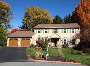 6 Sycamore Cir, Lititz, PA 17543