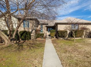 2307 W Arlington St, Springfield, MO 65810