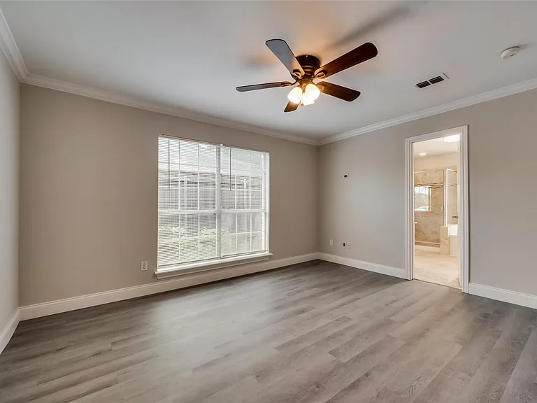 908 Stone Trail Dr — Photo 16