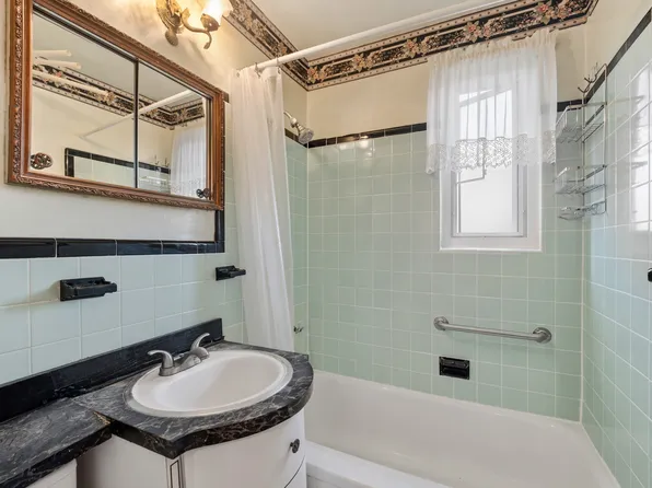 220-47 73rd Avenue image 10 of 19