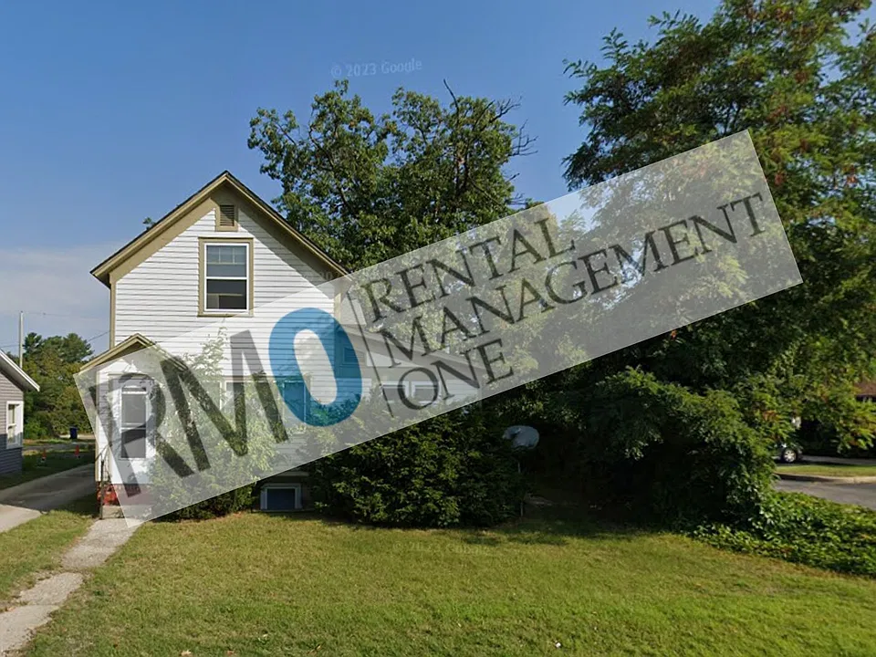 1055 E Front St #2