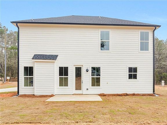 3rd image of 200 Loyd Rd