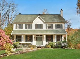 26 Lily Pond Ln, Katonah, NY 10536