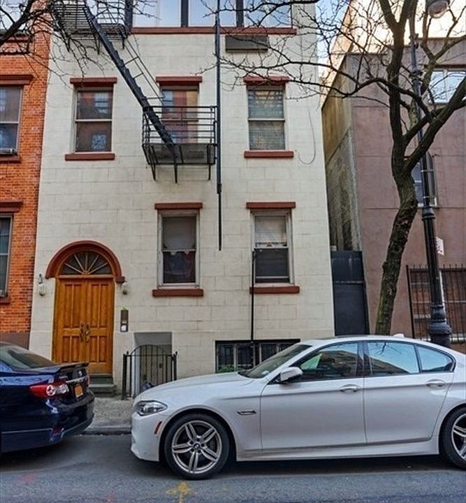 1st image of 36 Bedford St APT 1R