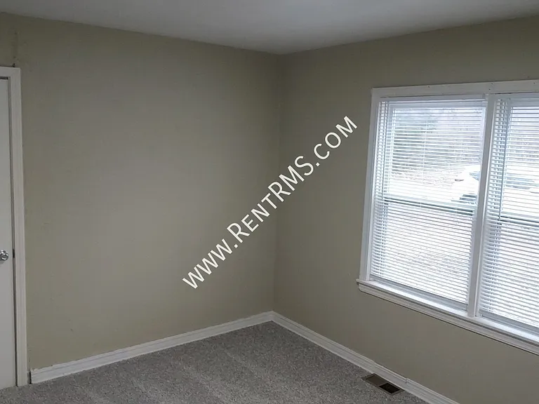 2430 SE Minnesota Ave — Photo 25